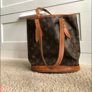 Authentic Louis Vuitton Bucket PM shoulder bag